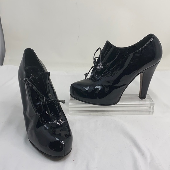 Moschino Sz 36.5 Black Patent Leather Heel Oxfords - Picture 1 of 15